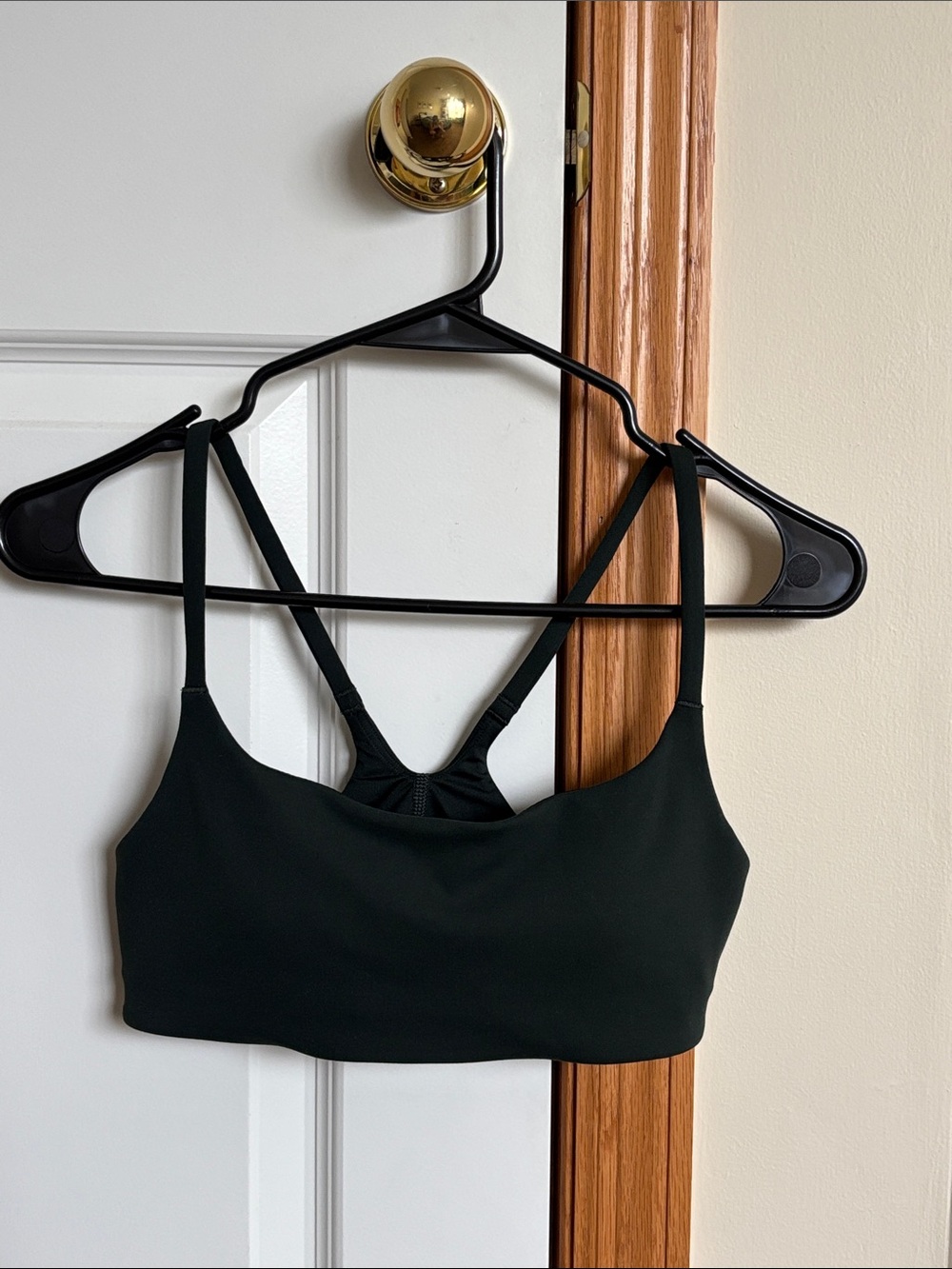 Rainforest Grn Strappy Wunder Sports bra
